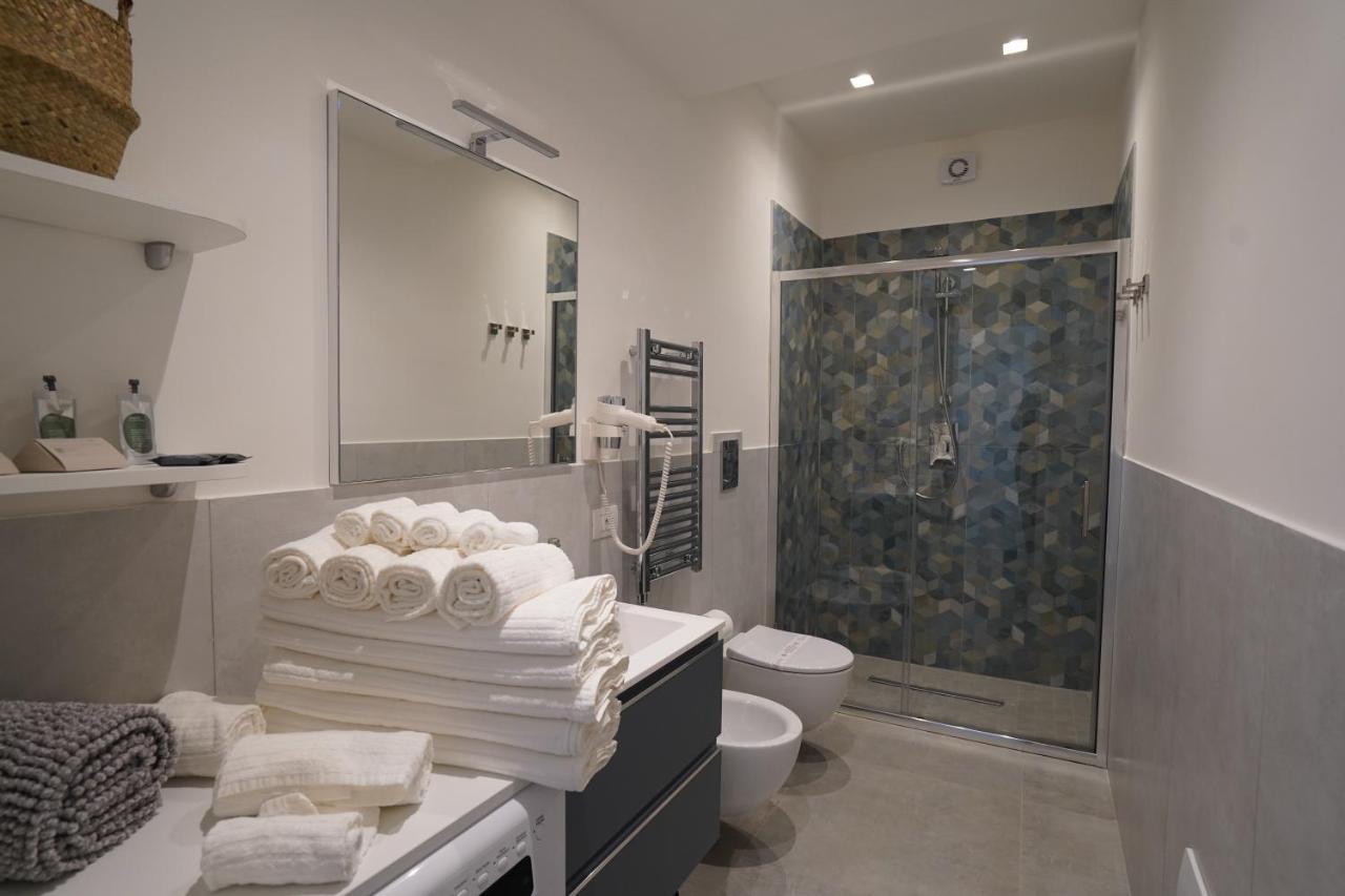 Cosmo 38 Luxury Apartments Napoli Exterior foto