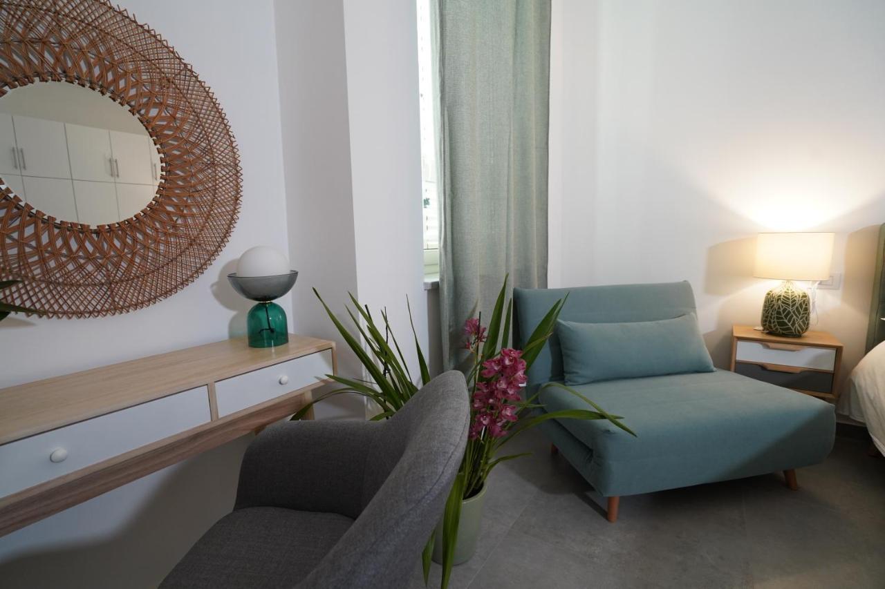 Cosmo 38 Luxury Apartments Napoli Exterior foto