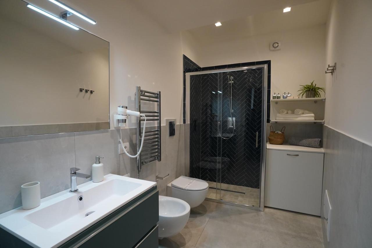 Cosmo 38 Luxury Apartments Napoli Exterior foto