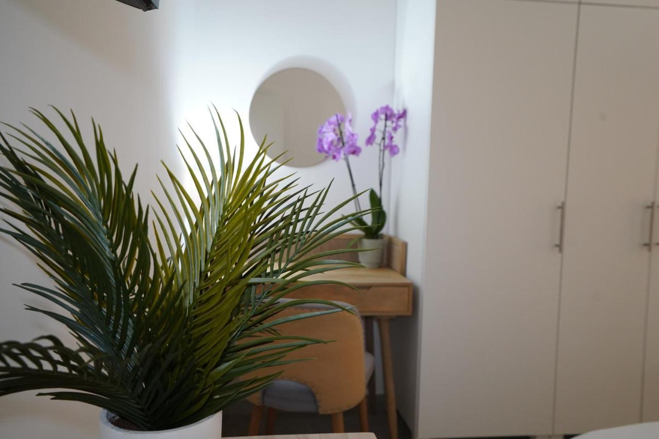 Cosmo 38 Luxury Apartments Napoli Exterior foto