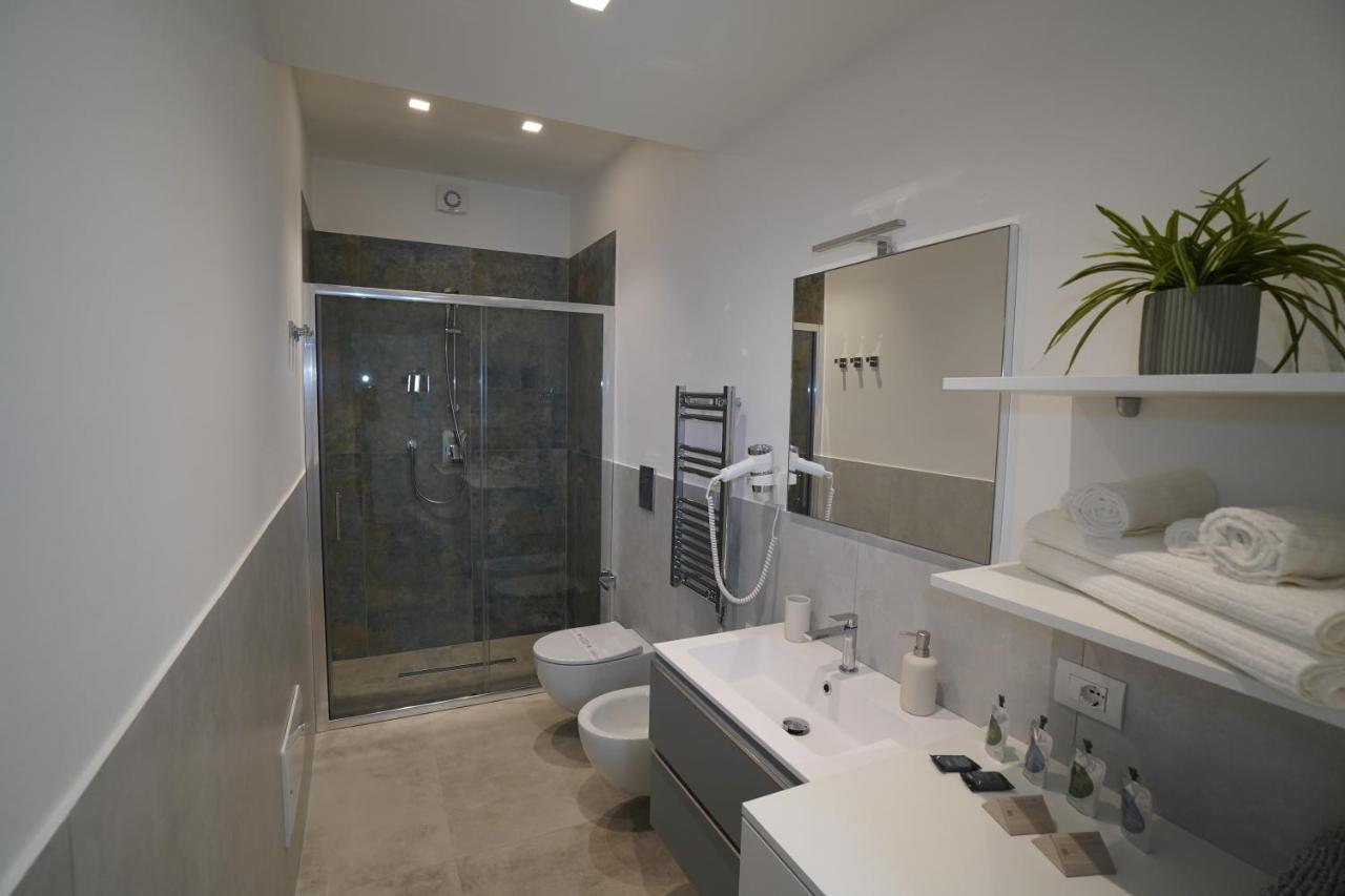 Cosmo 38 Luxury Apartments Napoli Exterior foto